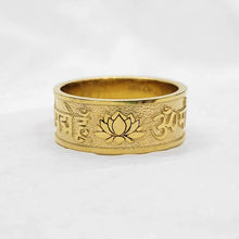 Load image into Gallery viewer, men&#39;s and women&#39;s lotus om mani padme hum ring in 14k and 18k gold
