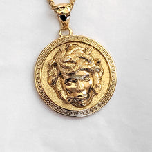 Load image into Gallery viewer, men&#39;s medusa pendant necklace in 14k and 18k gold, with a circular shape
