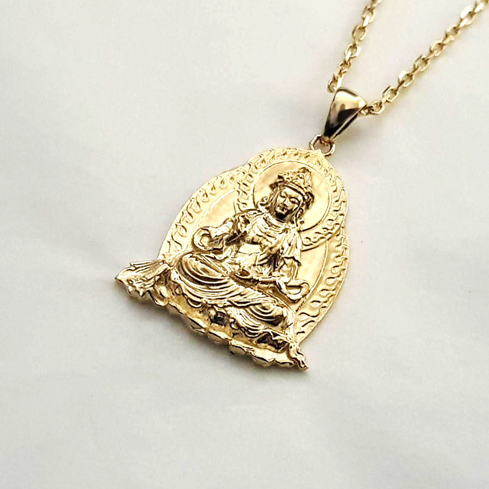 Buddhist necklaces for men Stock Photos - Page 1 : Masterfile